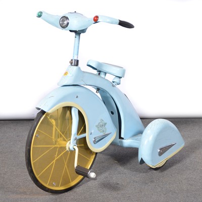 Lot 223 - AFC Collectibles Airflow Sky-King child's tricycle