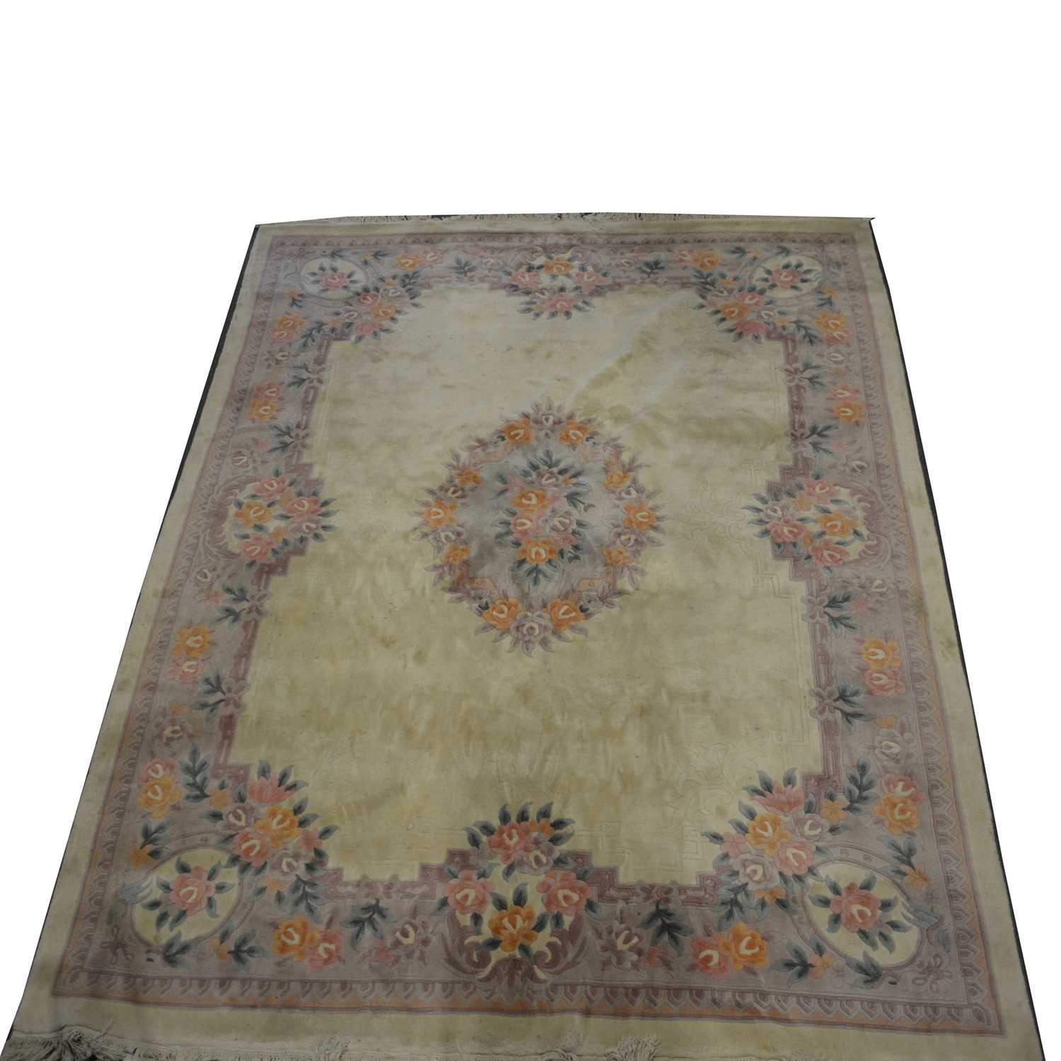 Lot 672 - Large Chinese carpet