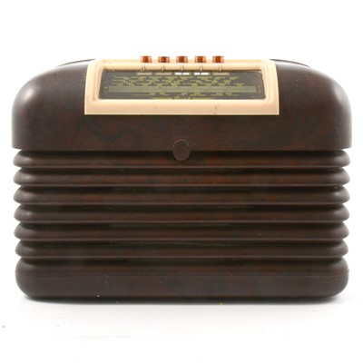 Lot 141 - Bush bakelite valve radio, 30cm, Serial No. 62/69949