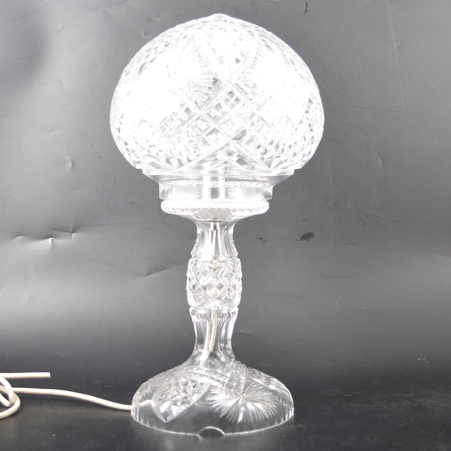 Lot 7 - Lead crystal table lamp.