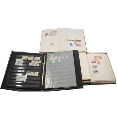 Lot 186 - Extensive collection of World stamps, including a quantity of USA