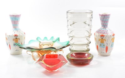 Lot 43 - Quantity of Murano style glass vessels, and pair of Italian ceramic vases