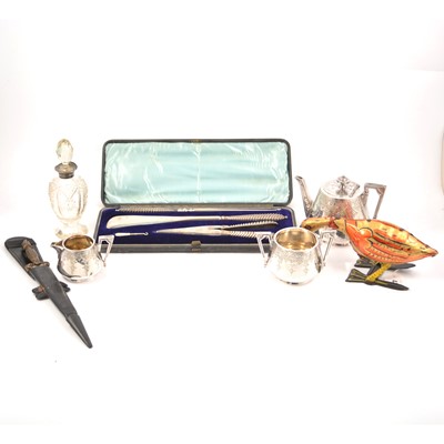 Lot 199 - Walker and Hall silver-plated teaset, cased button hook, shoe horn and glove stretchers.