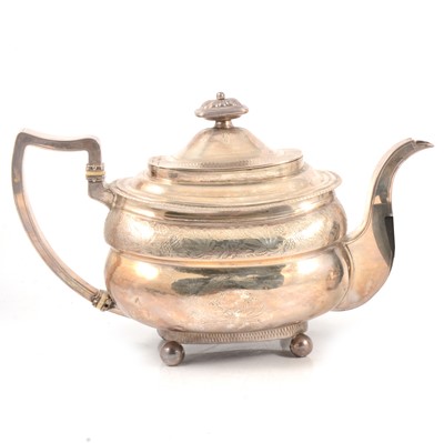 Lot 244 - A George III silver teapot