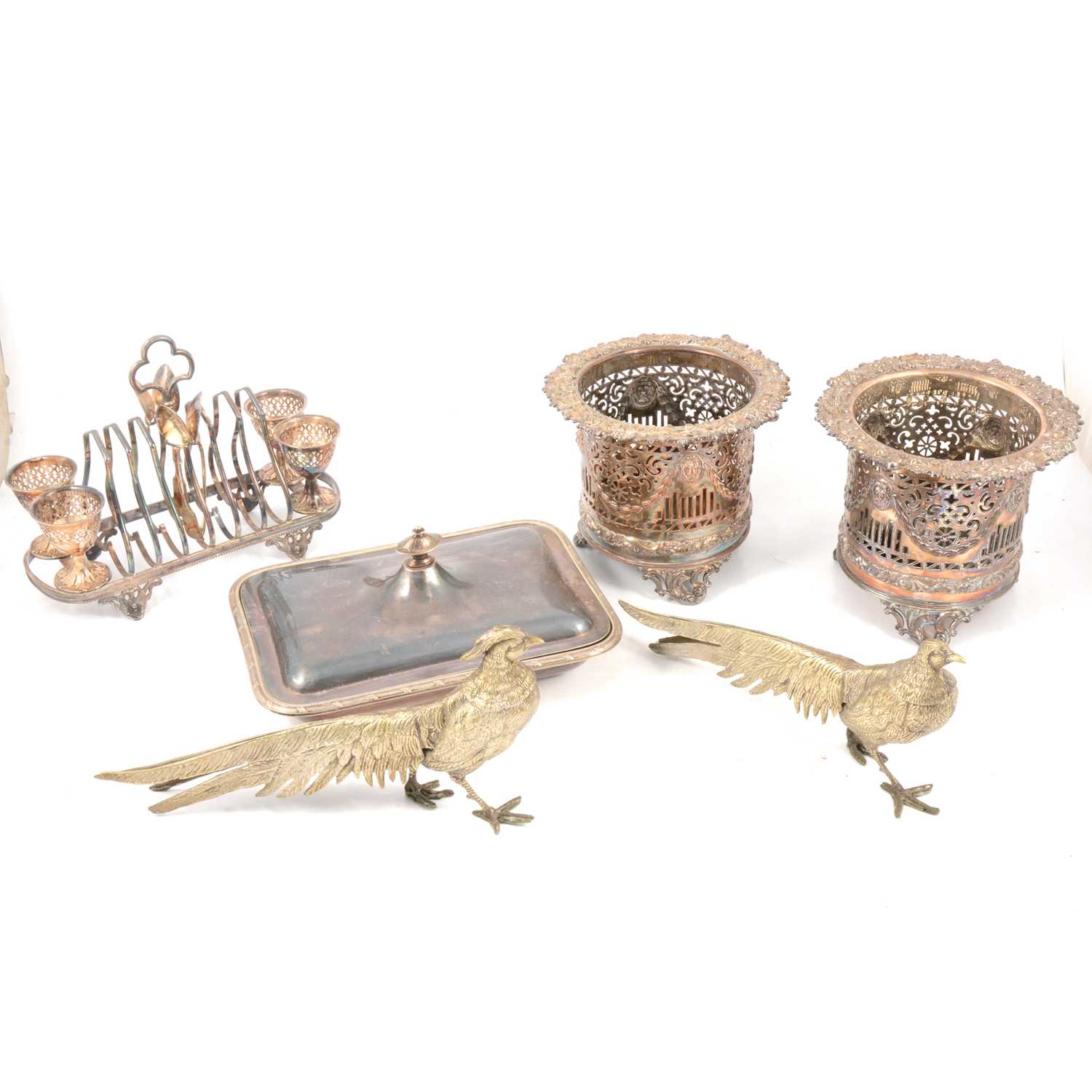 Lot 132 - A small collection of silver plated wares