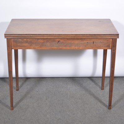 Lot 302 - Edwardian inlaid mahogany tea table