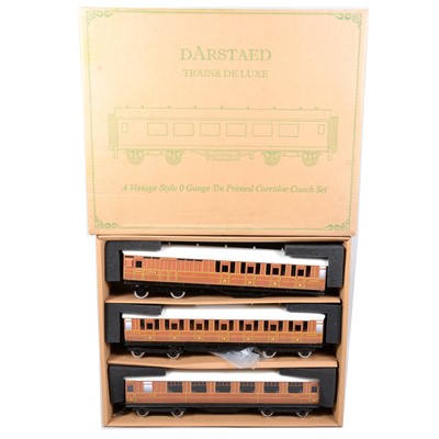 Lot 189 - Darstaed Trains De Luxe O gauge model railway Tin Printed Corridor Set, LNER Gresley, Set C