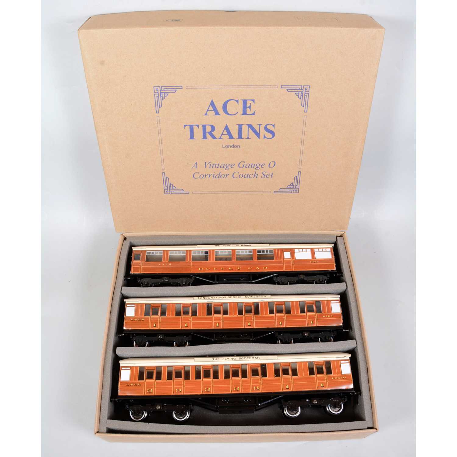 Lot 118 - ACE Trains Gauge O model railway Corridor Coache Set, LNER c/4, set A