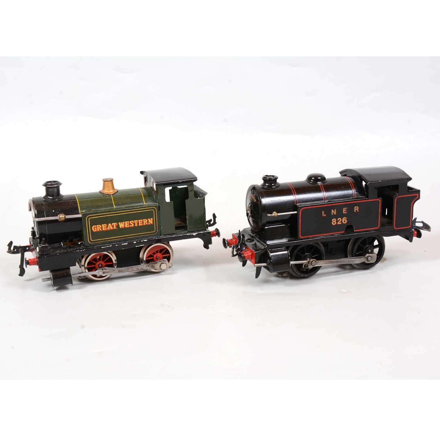 Lot 29 - Two Hornby O gauge electric tank locomotives LNER 0-4-0, 826, GW 0-4-0, green