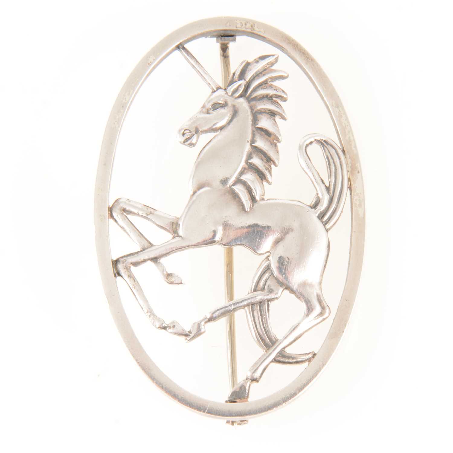 Lot 371 - Geoffrey Bellamy silver unicorn brooch.