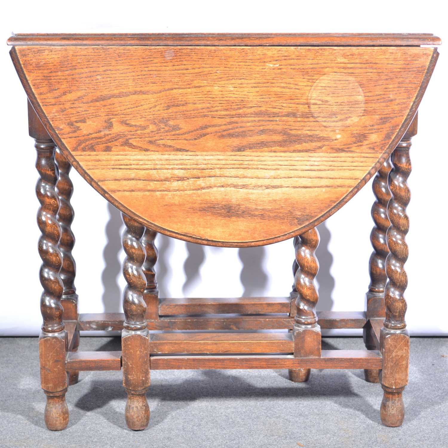 Lot 575 - Oak barley twist gateleg table