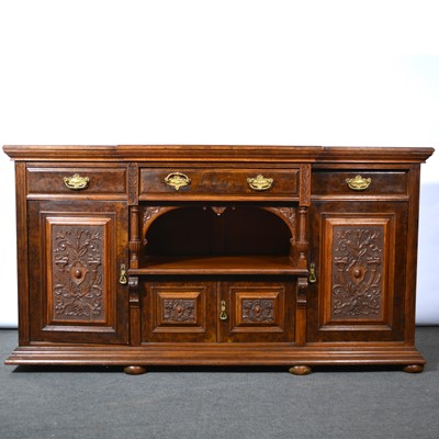 Lot 528 - Victorian oak and walnut sideboard