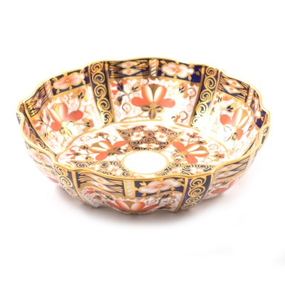 Lot 20 - Royal Crown Derby, Imari pattern bowl