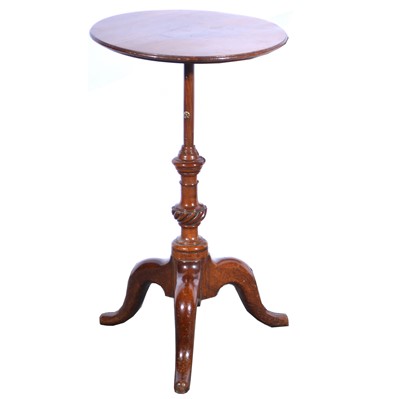 Lot 516 - An oak tripod table and a mahogany tripod table