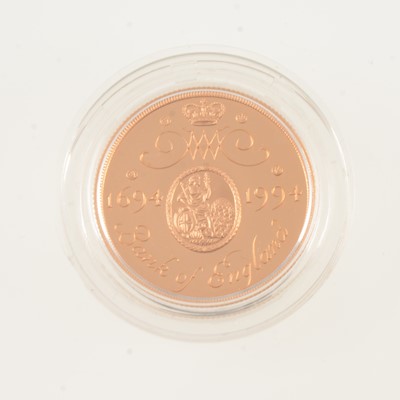 Lot 334 - Elizabeth II gold Two Pound coin, 1994. in plastic capsule.