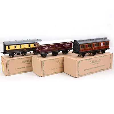 Lot 194 - Three Darstaed O Trains de Luxe gauge model railway passenger coaches