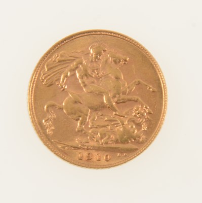 Lot 363 - Edward VII gold Sovereign coin, 1910