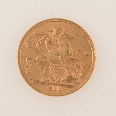 Lot 349 - George V gold Sovereign coin, 1911