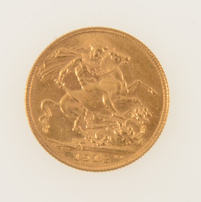 Lot 356 - George V gold Sovereign coin, 1912, 8g.