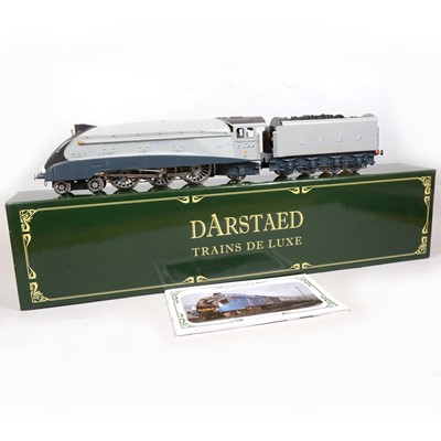 Lot 179 - Darstaed Trains De Luxe O gauge model railway locomotive and tender, LNER 4-6-2, 'Silver Link'