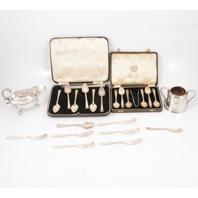 Lot 151 - Silver grapefruit spoons, teaspoons, sugar tongs, other silver and plated wares.