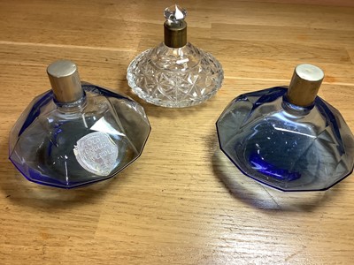 Lot 127 - Two trays of vintage scent bottles and atomisers, a collectors' book and a spill vase.