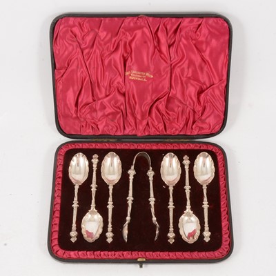 Lot 238 - Set of Victorian silver teaspoons and tongs, cased