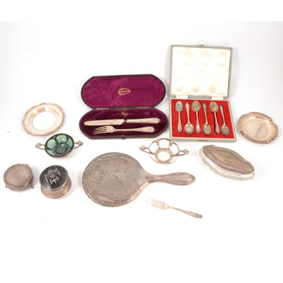 Lot 245 - Set of six silver teaspoons, Roberts & Belk, Sheffield 1957, and other small silver items.