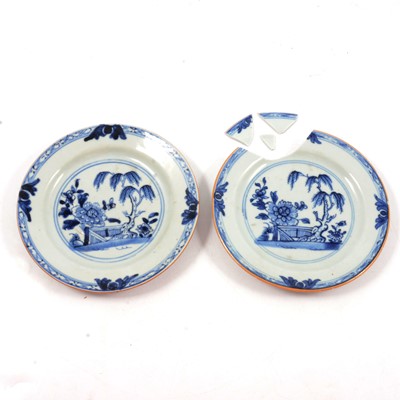 Lot 36 - Two Chinese export blue and white saucers.