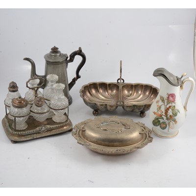 Lot 165 - Pewter platters, other metalware and plated ware