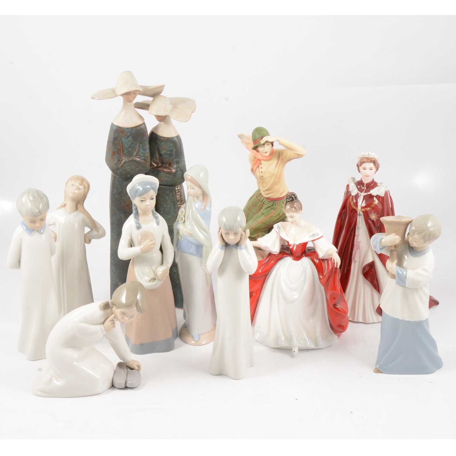 Lot 1 - Small collection of Lladro and other Spanish figures
