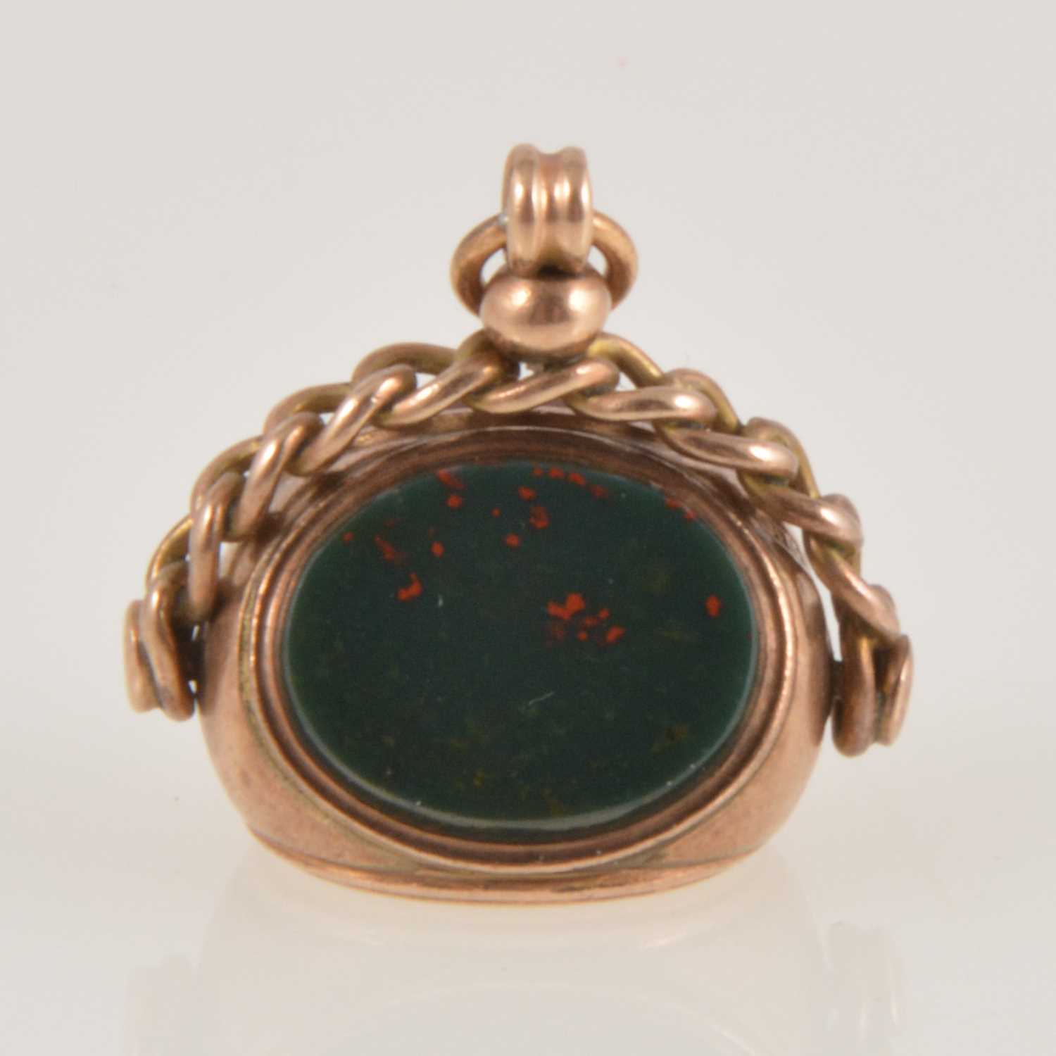 Lot 280 - A 9 carat yellow gold seal, cornelion and bloodstone.