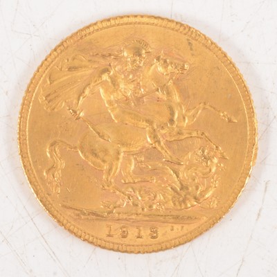 Lot 211 - George V gold Sovereign coin, 1913