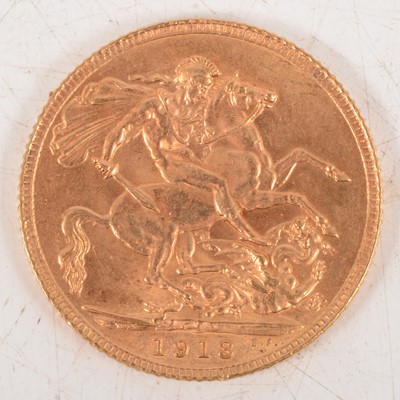 Lot 207 - George V gold Sovereign coin, 1913