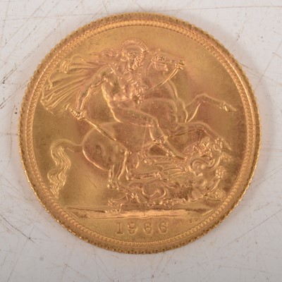 Lot 194 - Elizabeth II gold Sovereign coin, 1966