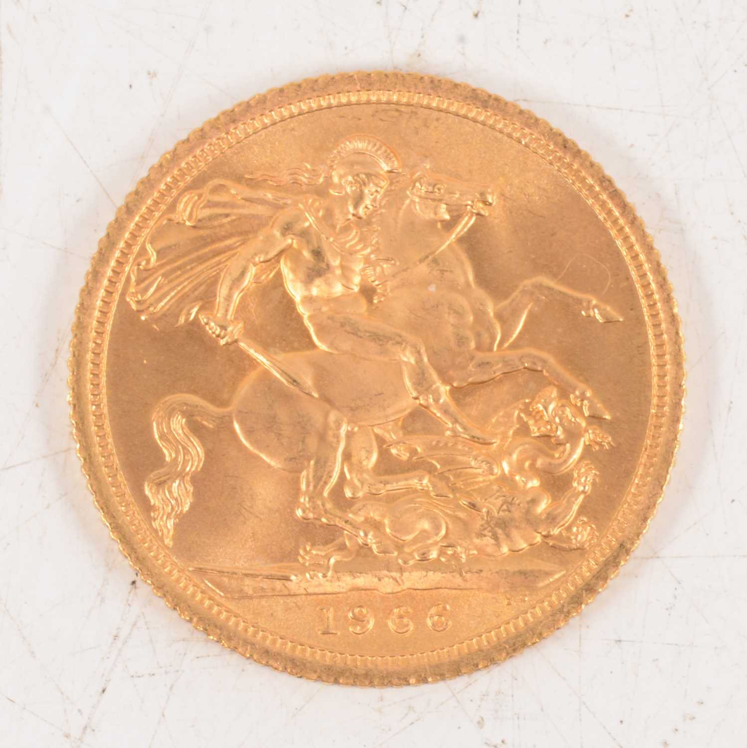 Lot 195 - Elizabeth II gold Sovereign coin, 1966