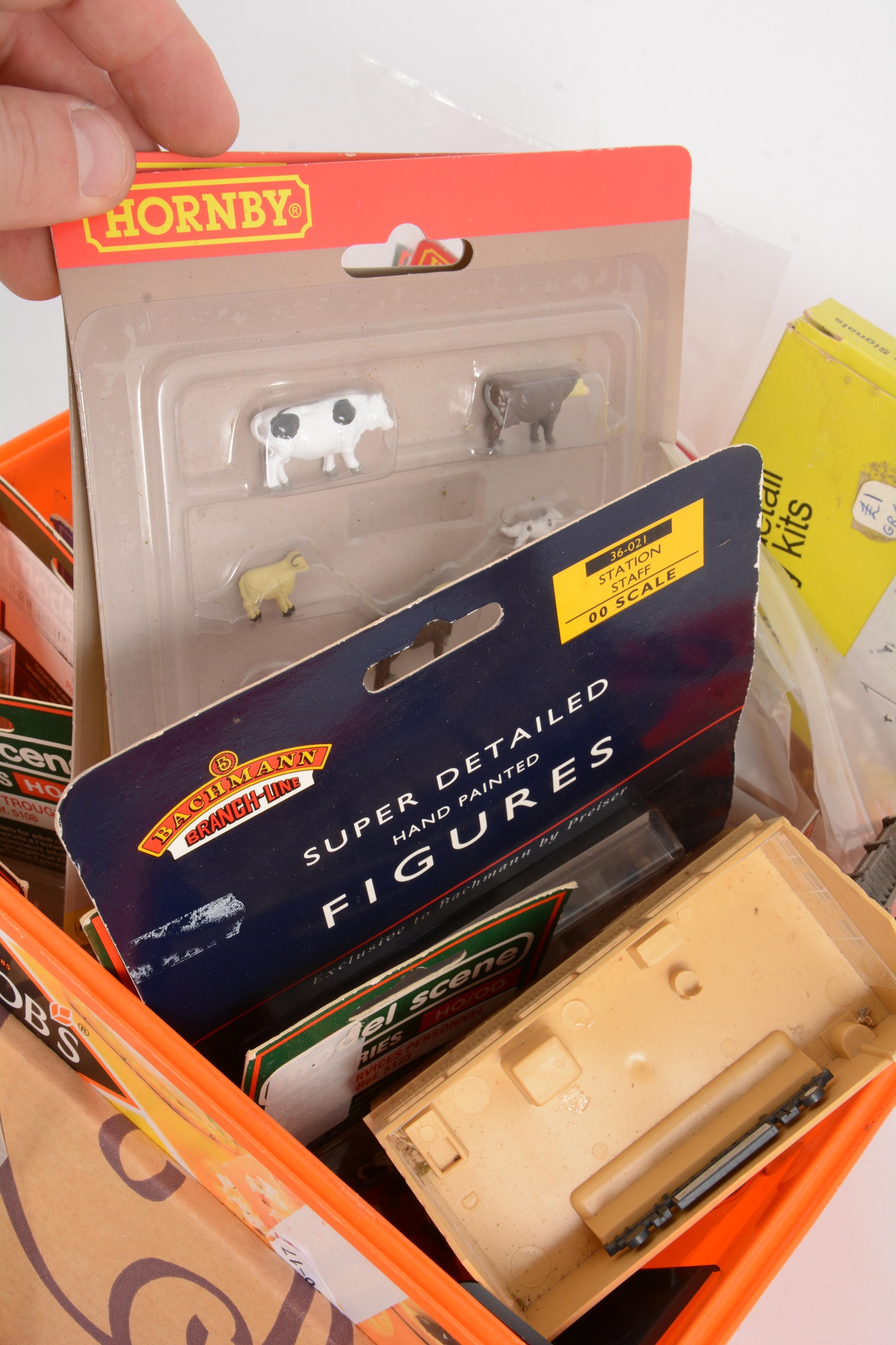 Lot 63 OO gauge model railway accessories and