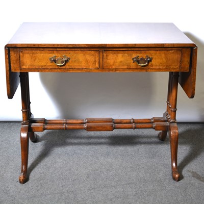 Lot 440 - Reproduction walnut sofa table