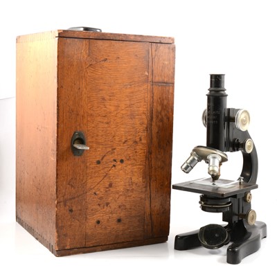 Lot 283 - Ernst Leitz Wetzlar monocular microscope