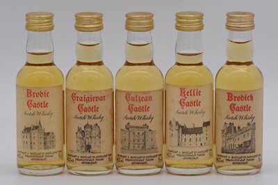 Lot 90 - Five Prestonfield House miniature Scotch whiskies - Castle labels