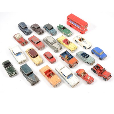 Lot 135 - Dinky Toys, Twenty-two loose die-cast models including 132 Packard