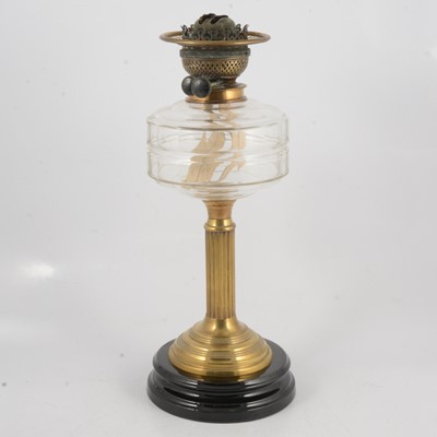 Lot 139 - An oil lamp
