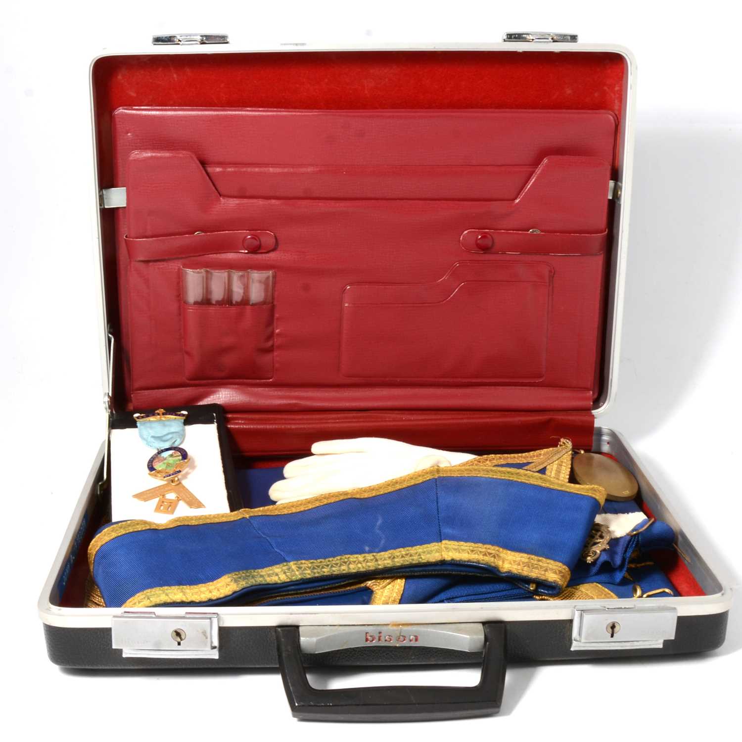 Lot 120 - Collection of Masonic regalia