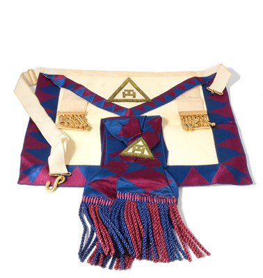 Lot 120 - Collection of Masonic regalia