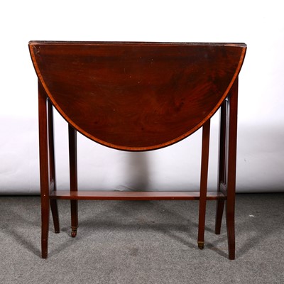 Lot 523 - Edwardian mahogany Sutherland table, oval top...