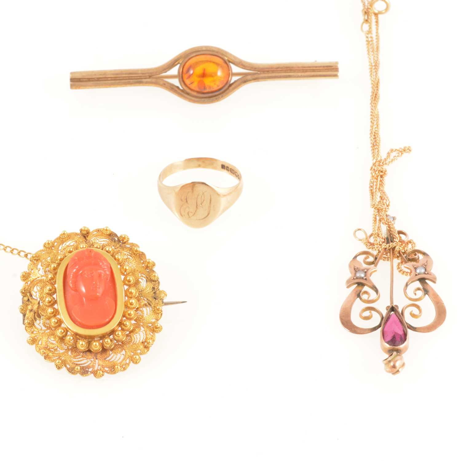 Lot 264 A Collection Of Gold And Yellow Metal