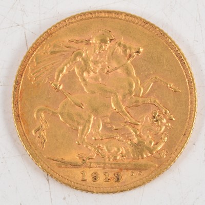Lot 212 - George V gold Sovereign coin, 1913, 8g.