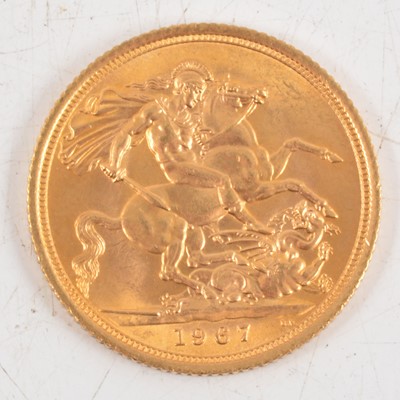 Lot 219 - Elizabeth II gold Sovereign coin, 1967, 8g.