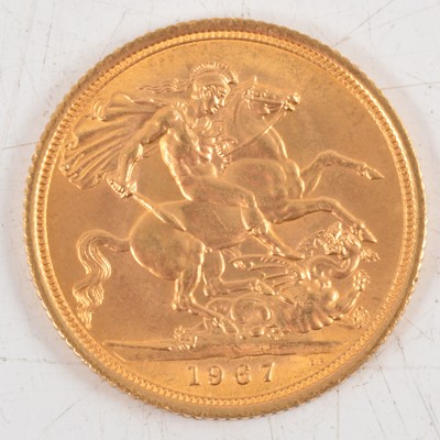 Lot 223 - Elizabeth II gold Sovereign coin, 1967, 8g.