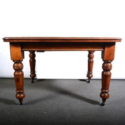 Lot 461 - Victorian walnut dining table